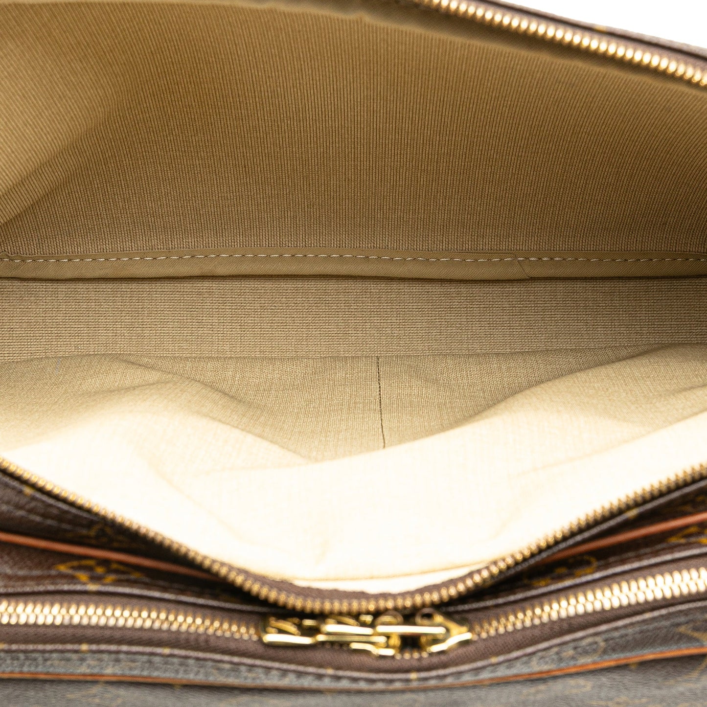 Louis Vuitton Monogram Reporter GM