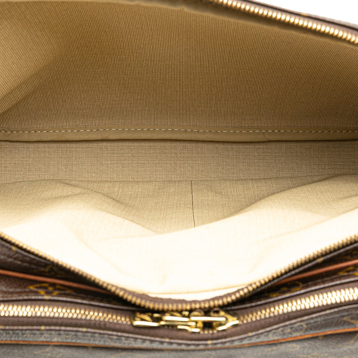 Louis Vuitton Monogram Reporter GM