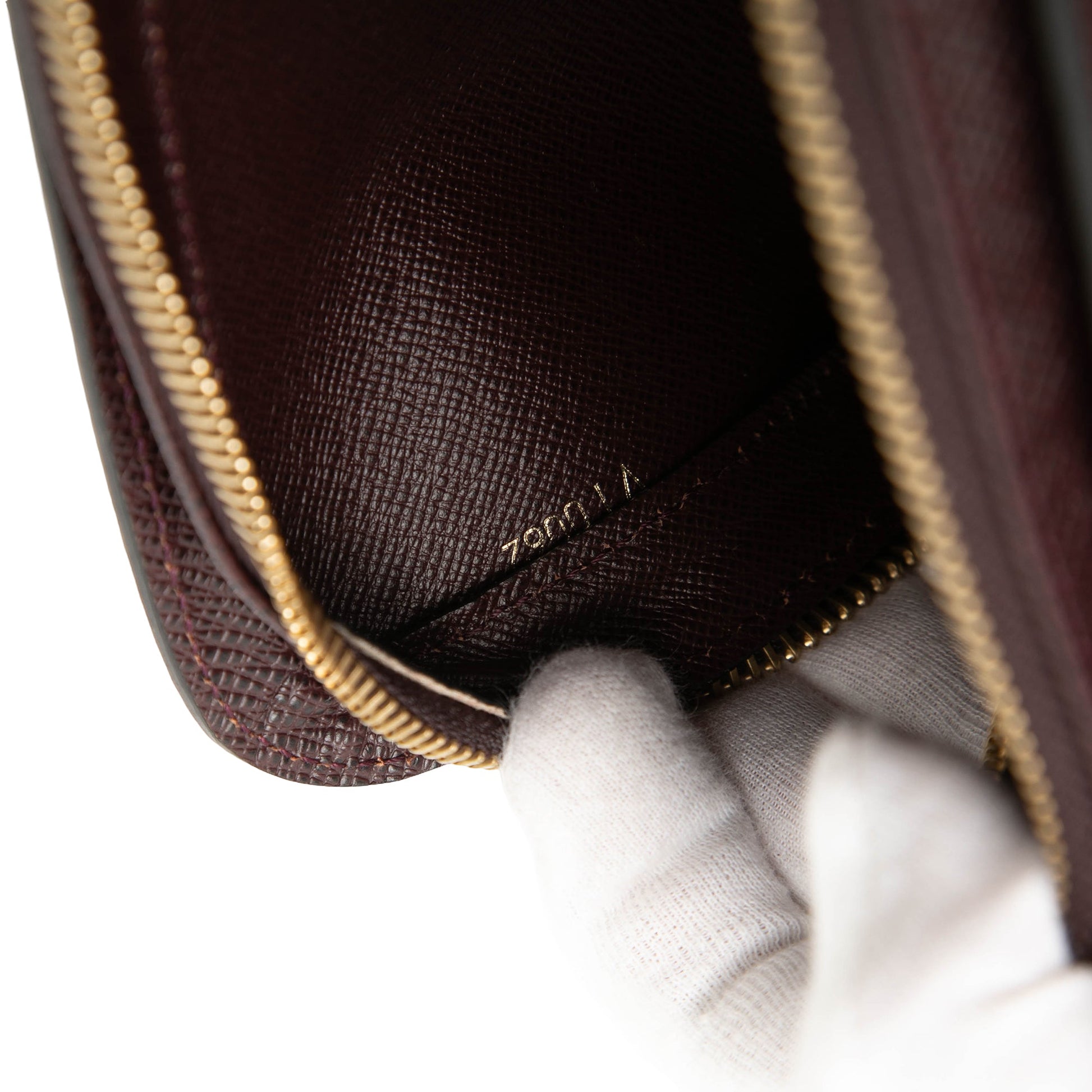 Louis Vuitton Taiga Pochette Baikal