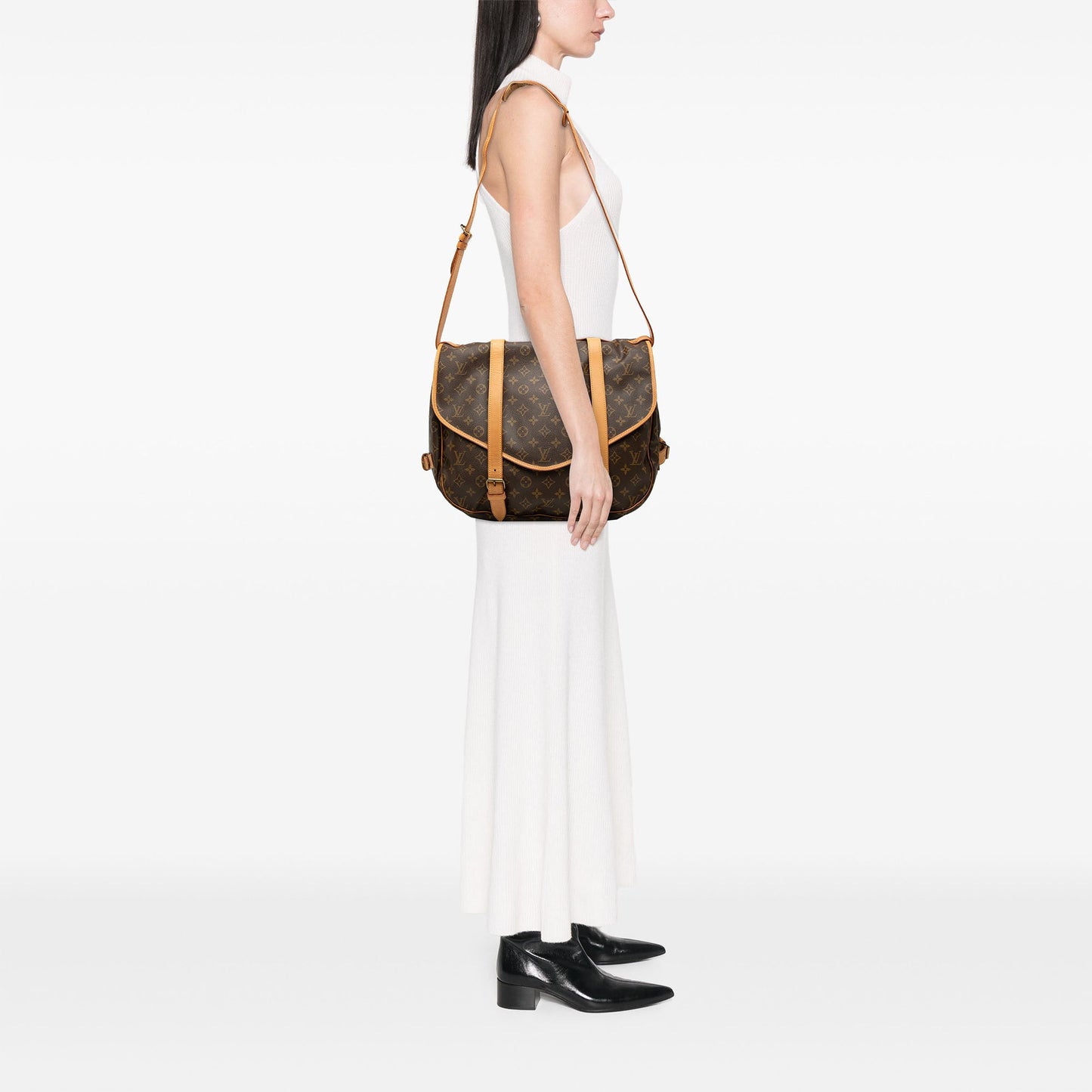 Louis Vuitton Monogram Saumur 43