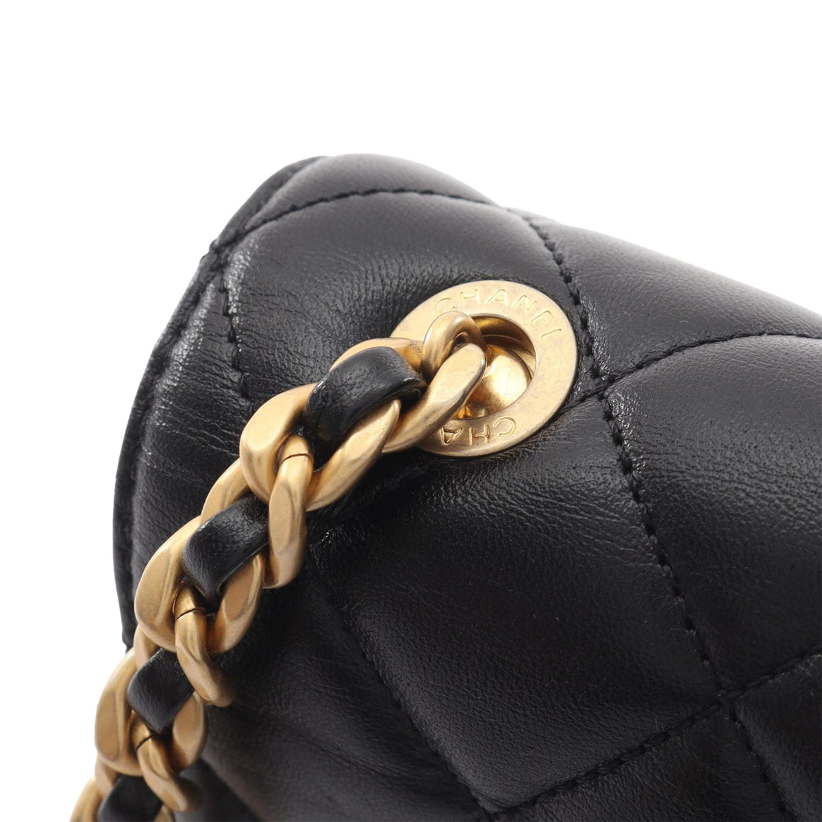 Chanel Mini Quilted Lambskin CC Logo Flap — Black