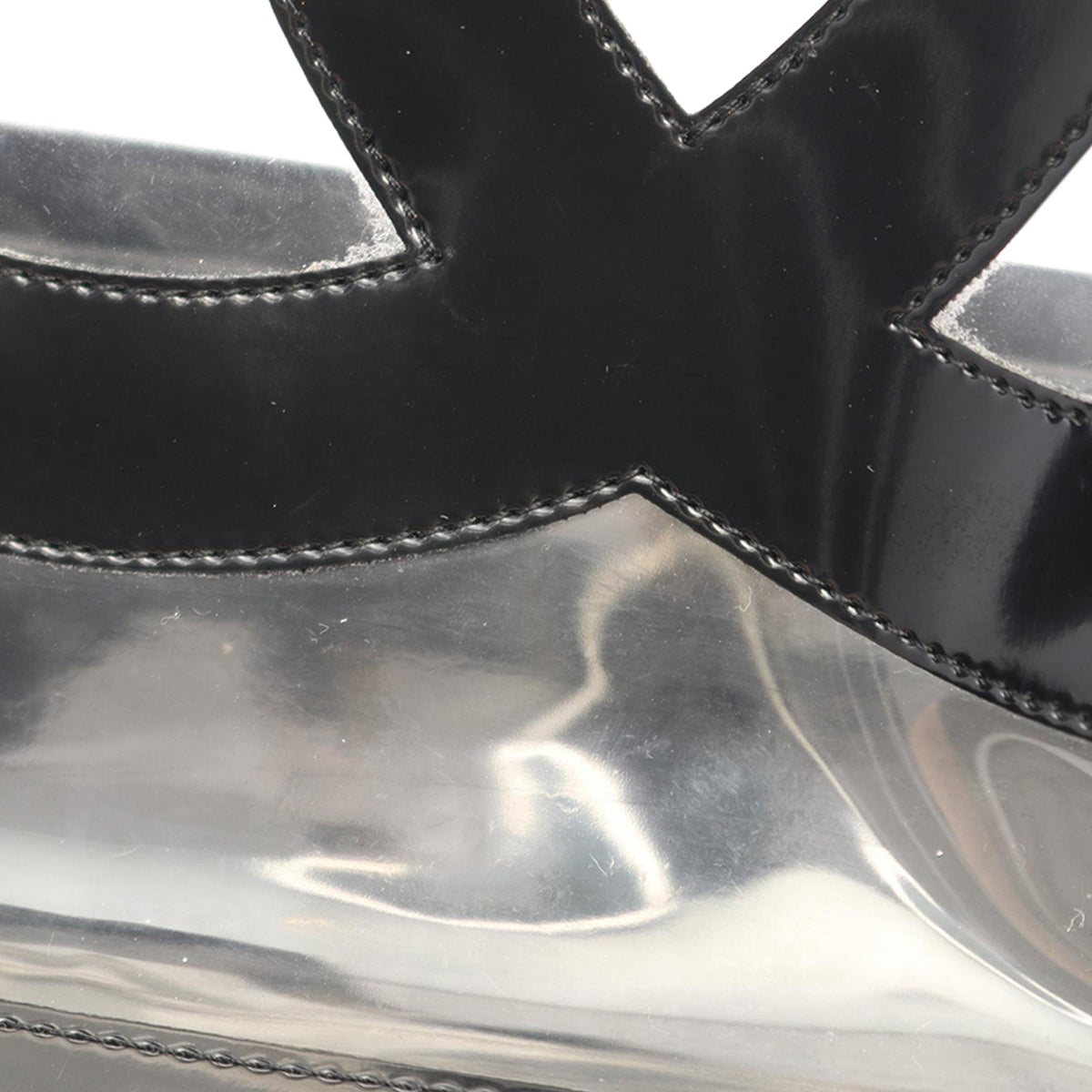 Chanel CC Vinyl and Patent Tote — Black