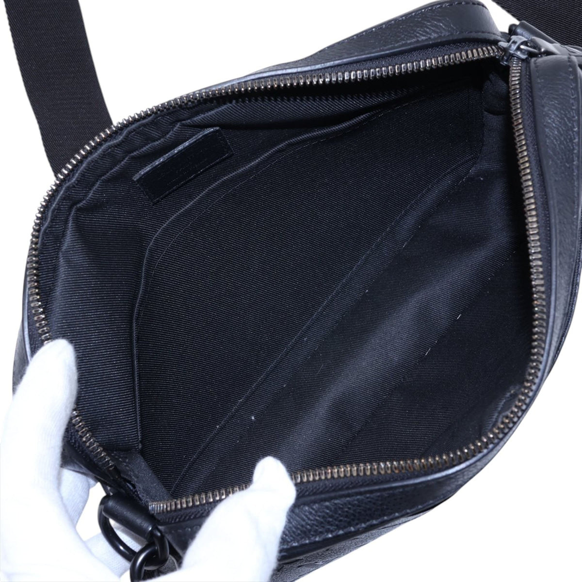 Louis Vuitton Monogram Shadow Trio Messenger — Black