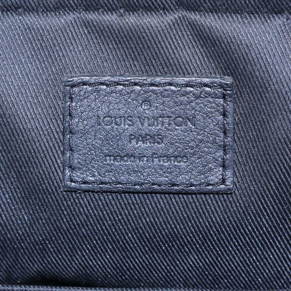 Louis Vuitton Monogram Shadow Trio Messenger — Black