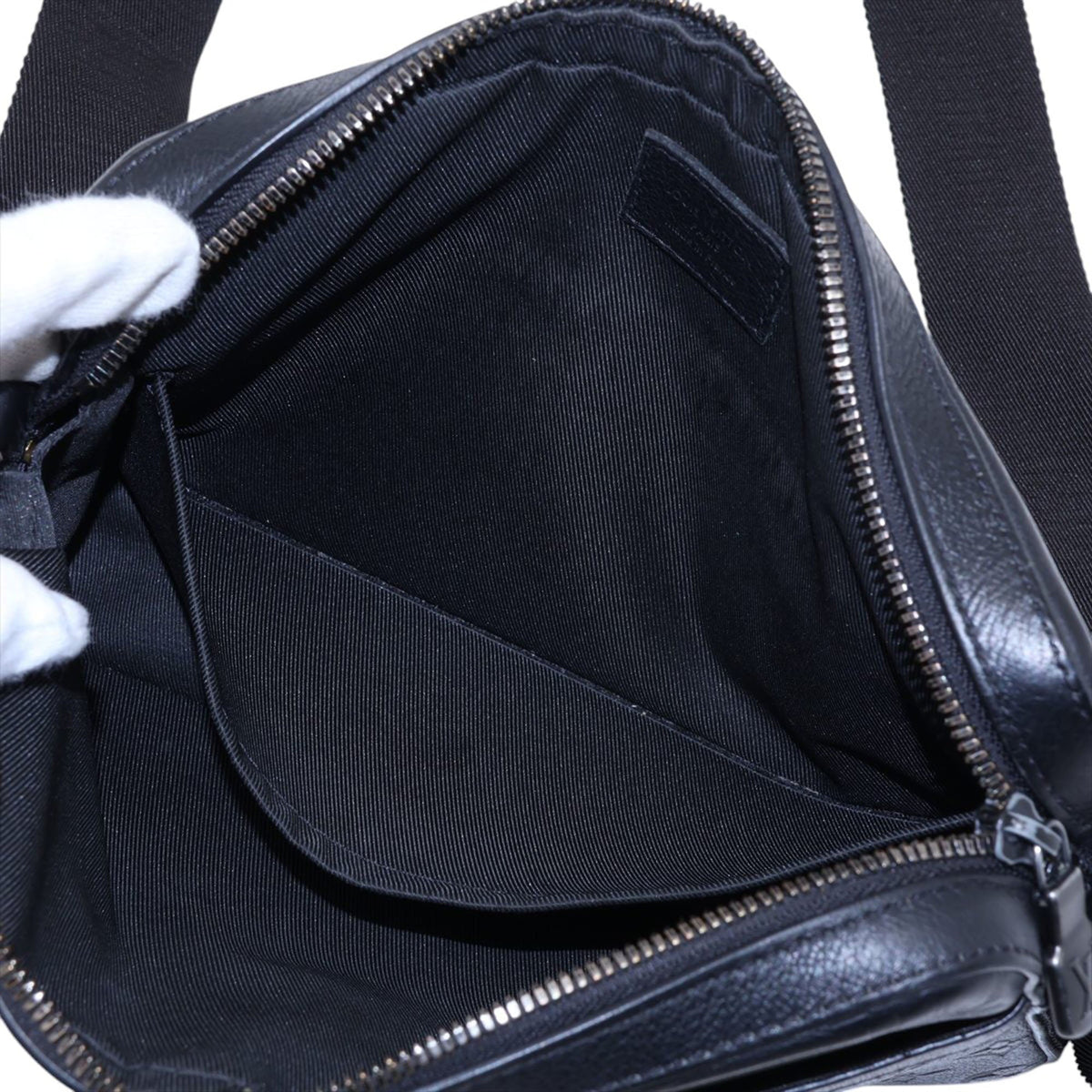 Louis Vuitton Monogram Shadow Trio Messenger — Black