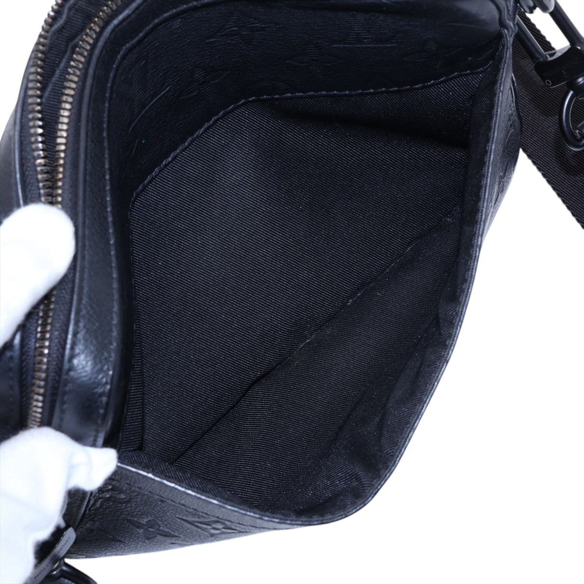 Louis Vuitton Monogram Shadow Trio Messenger — Black