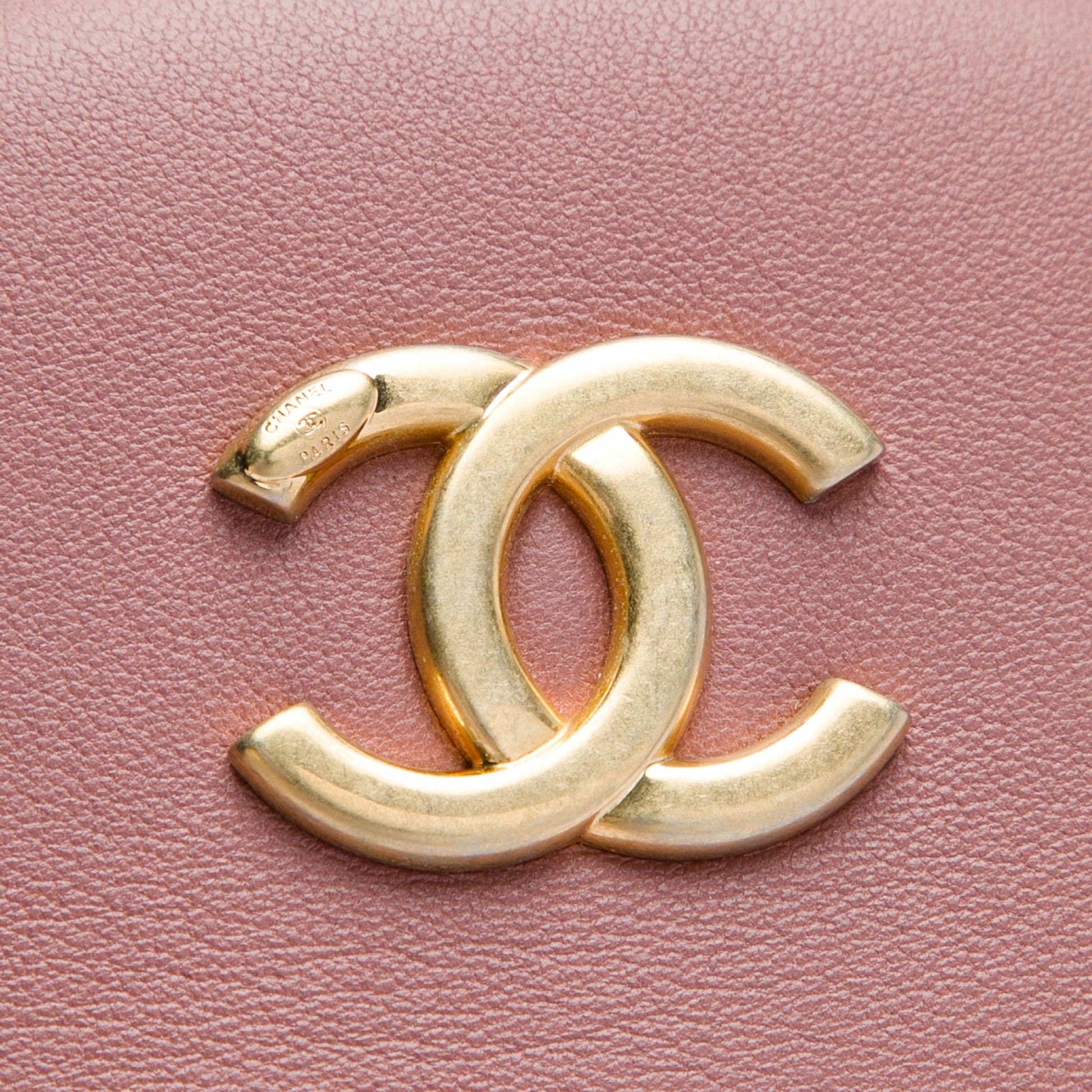 Chanel Chevron Lambskin Round As Earth Crossbody
