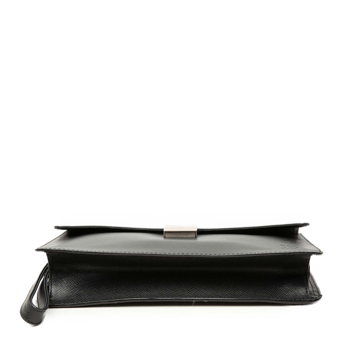 Louis Vuitton Taiga Selenga