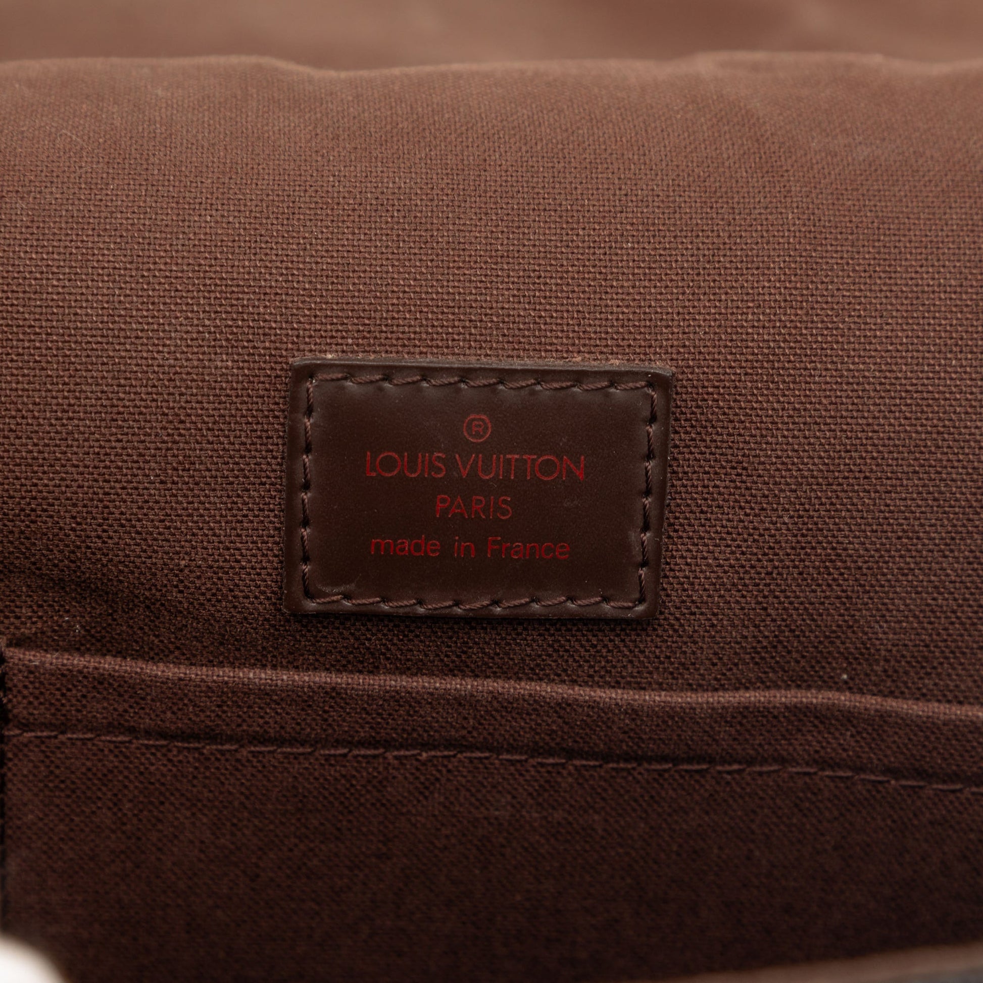 Louis Vuitton Damier Ebene Melville Reporter