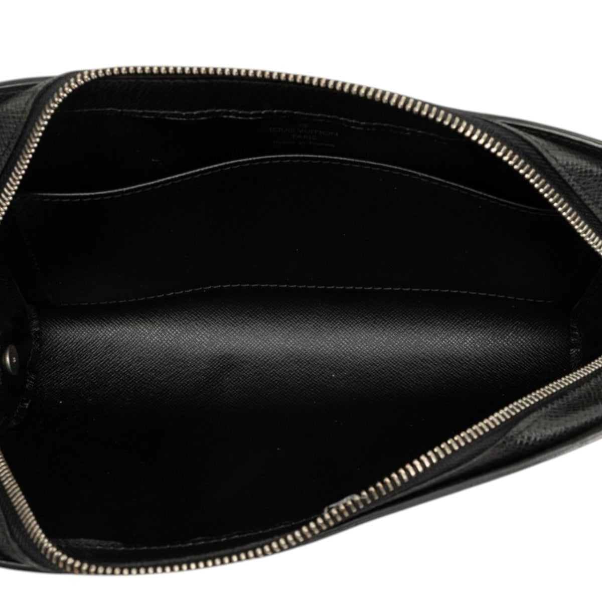 Louis Vuitton Taiga Pochette Baikal