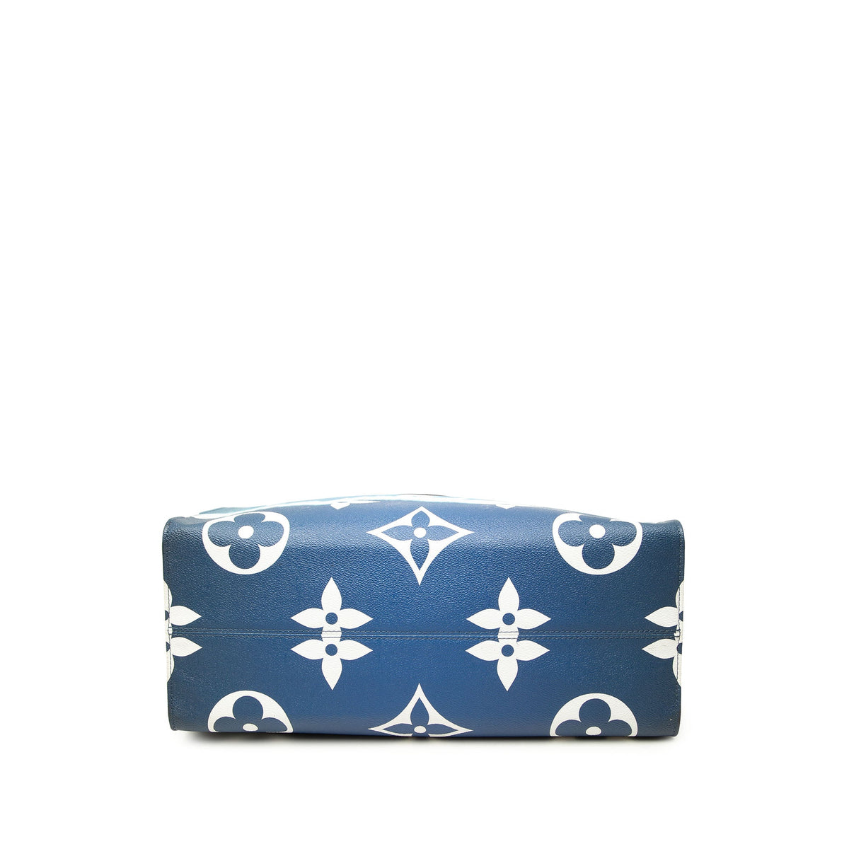 Louis Vuitton Monogram Giant Escale OntheGo GM — Blue