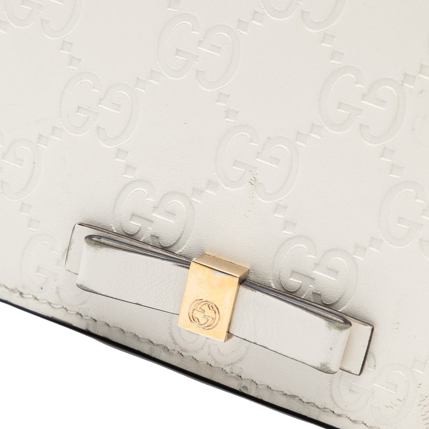 Gucci Mini Guccissima Bow Signature Wallet On Chain