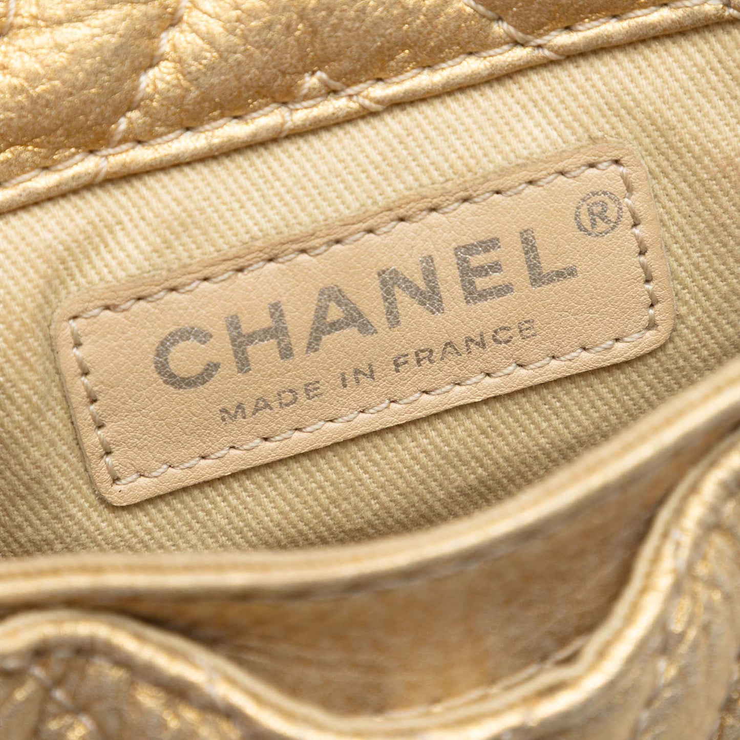 Chanel CC Chevron Metallic Aged Calfskin Bubble Flap