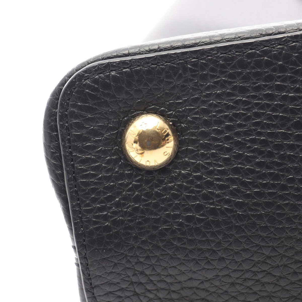 Louis Vuitton Taurillon Capucines MM — Black