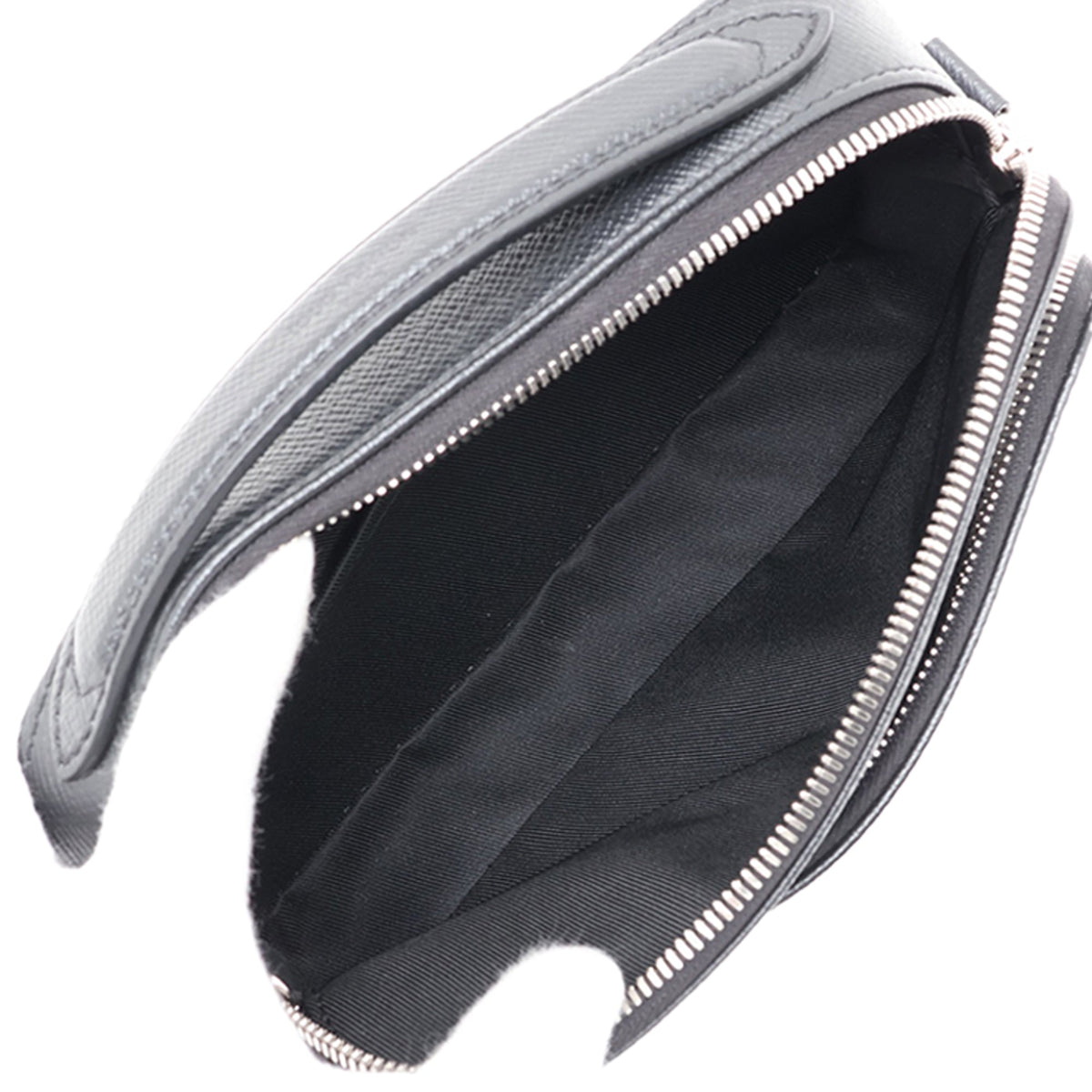 Louis Vuitton Taiga Avenue Messenger — Black