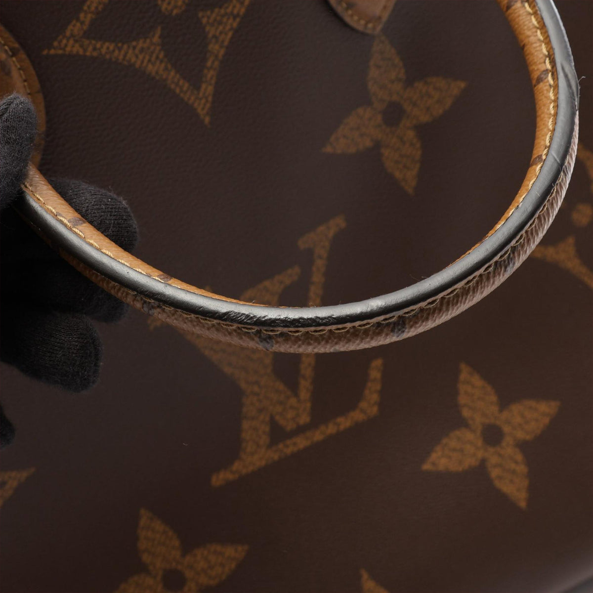 Louis Vuitton Monogram Reverse Giant OnTheGo GM — Brown