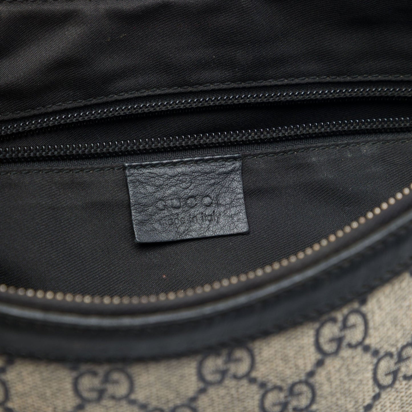 Gucci GG Supreme Crossbody