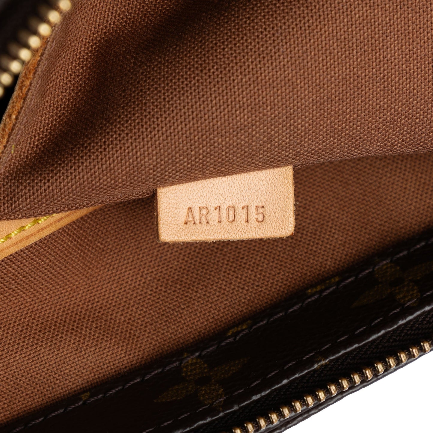 Louis Vuitton Monogram Cabas Mezzo