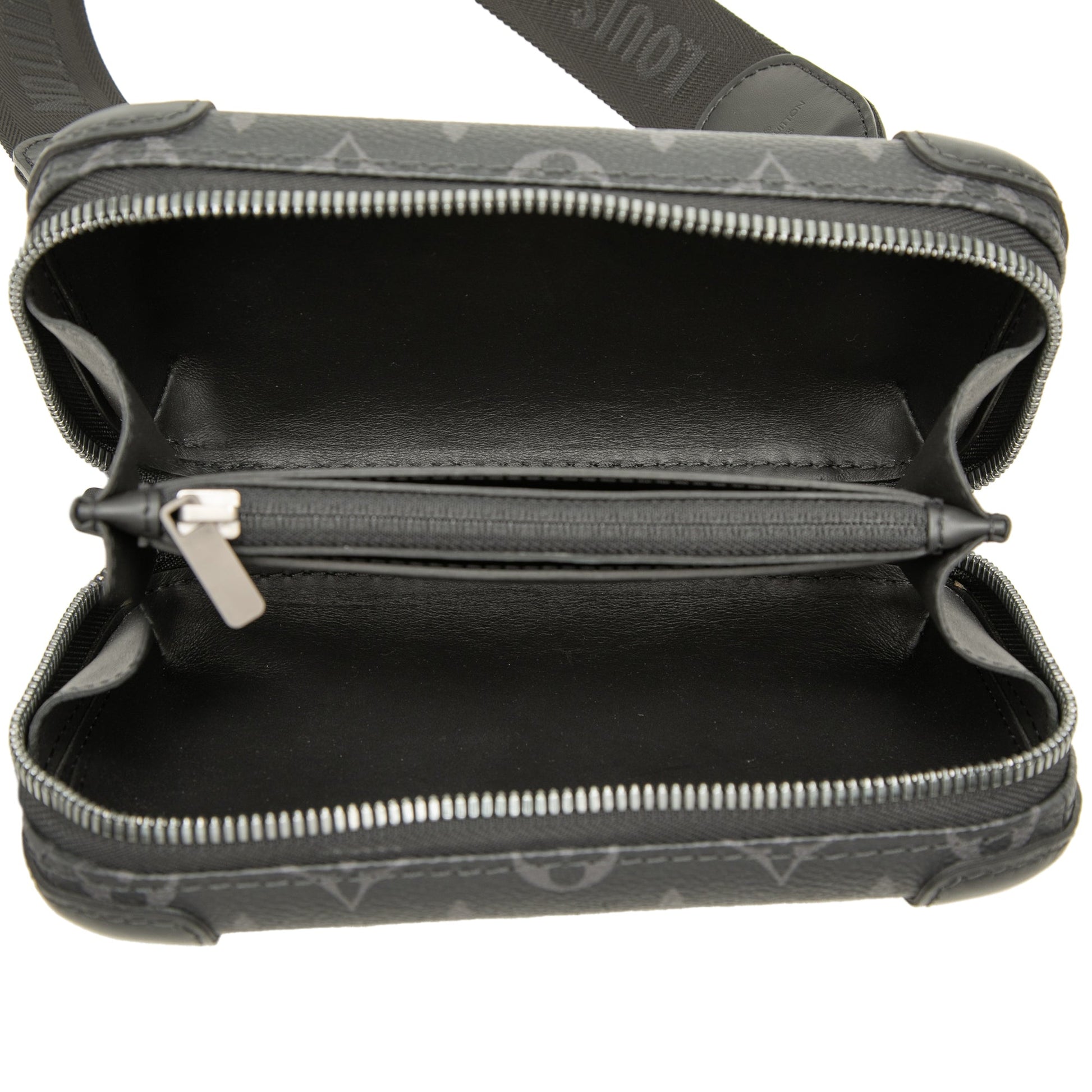 Louis Vuitton Monogram Eclipse Horizon Clutch