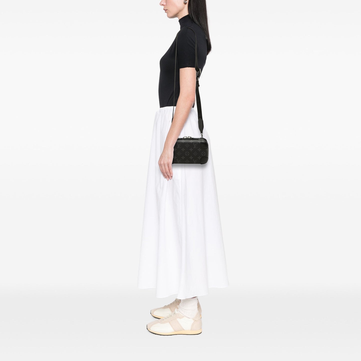 Louis Vuitton Monogram Eclipse Horizon Clutch