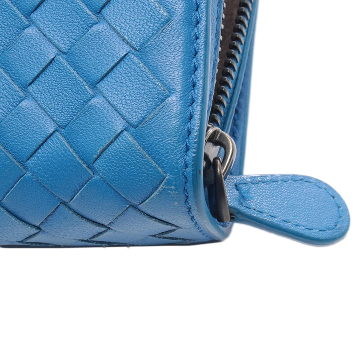 Bottega Veneta Nappa Intrecciato Wallet on Chain