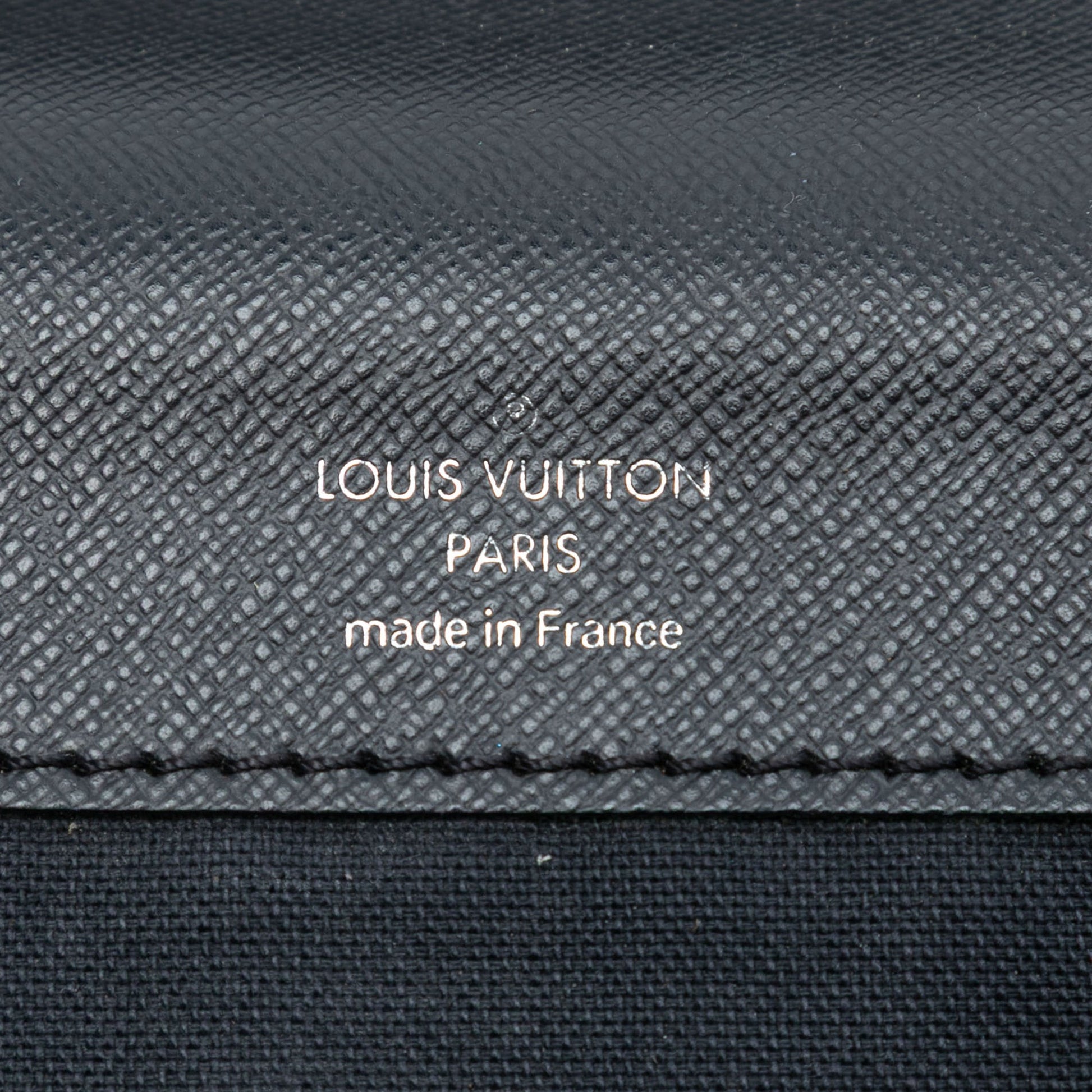 Louis Vuitton Taiga Laguito