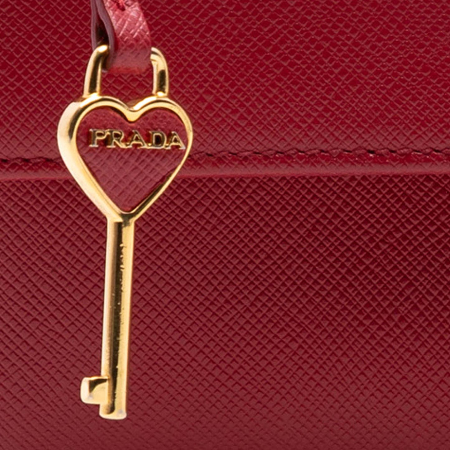 Prada Saffiano Heart Wallet On Chain