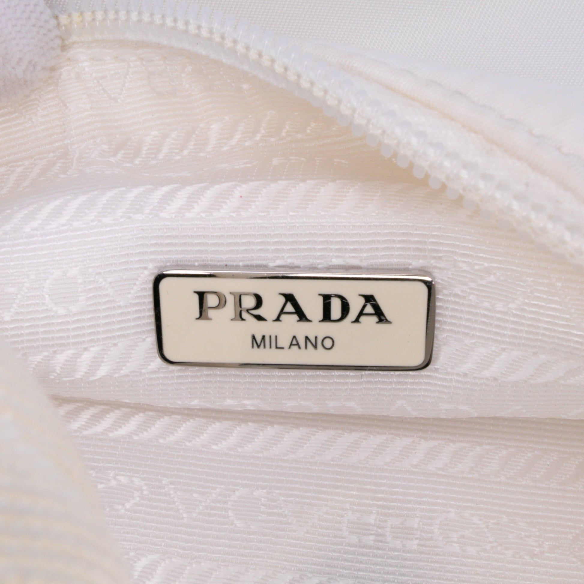 Prada Tessuto Re-Edition 2000 Shoulder Bag