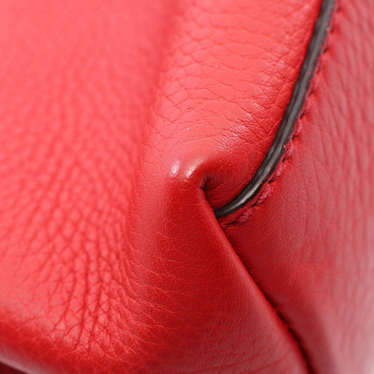 Gucci Small Calfskin Soho Chain Tote