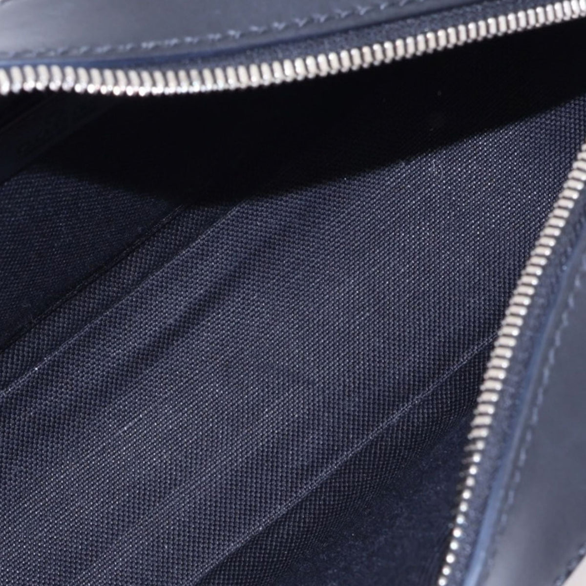 Gucci GG Supreme Web Crossbody — Black