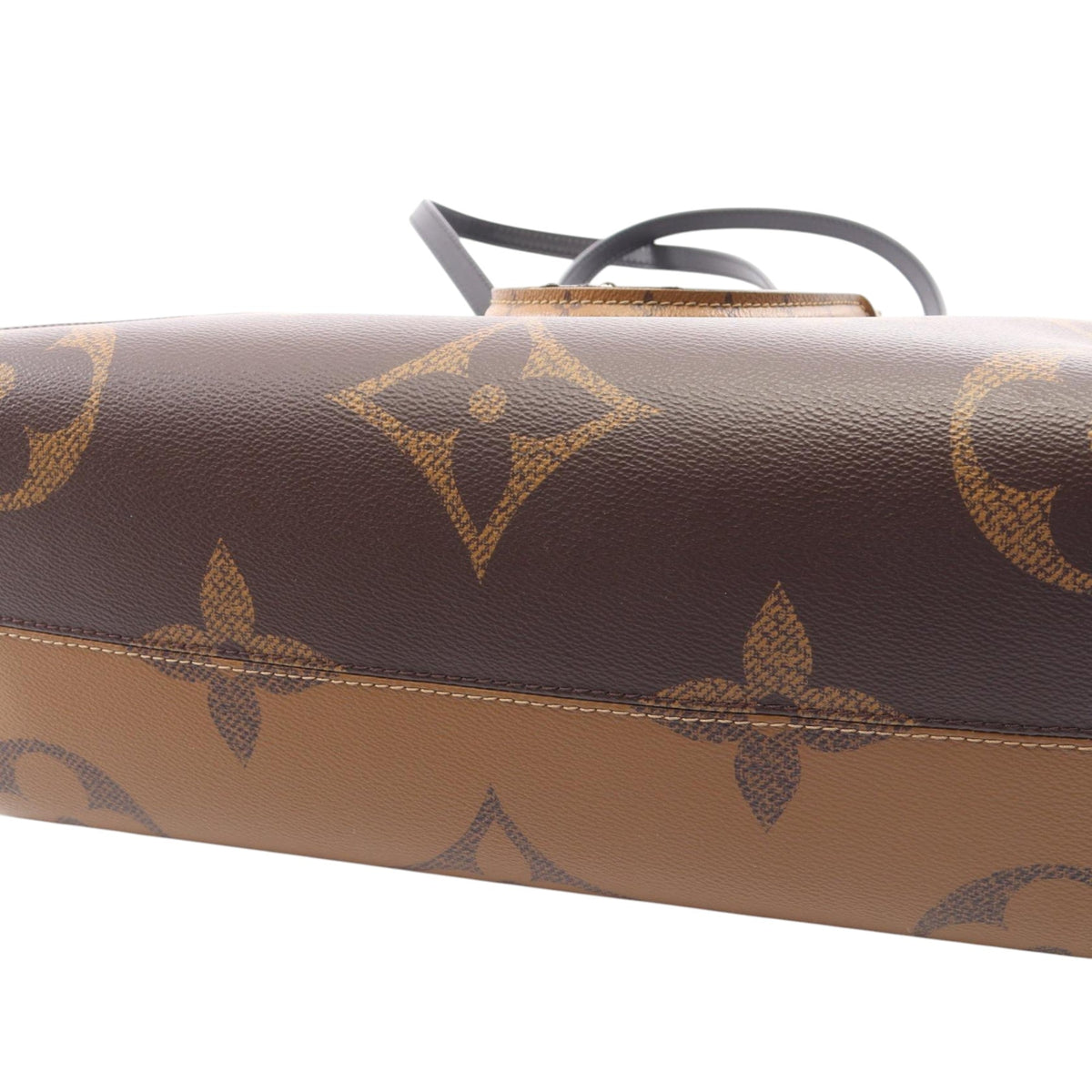 Louis Vuitton Monogram Reverse Giant OnTheGo MM — Brown
