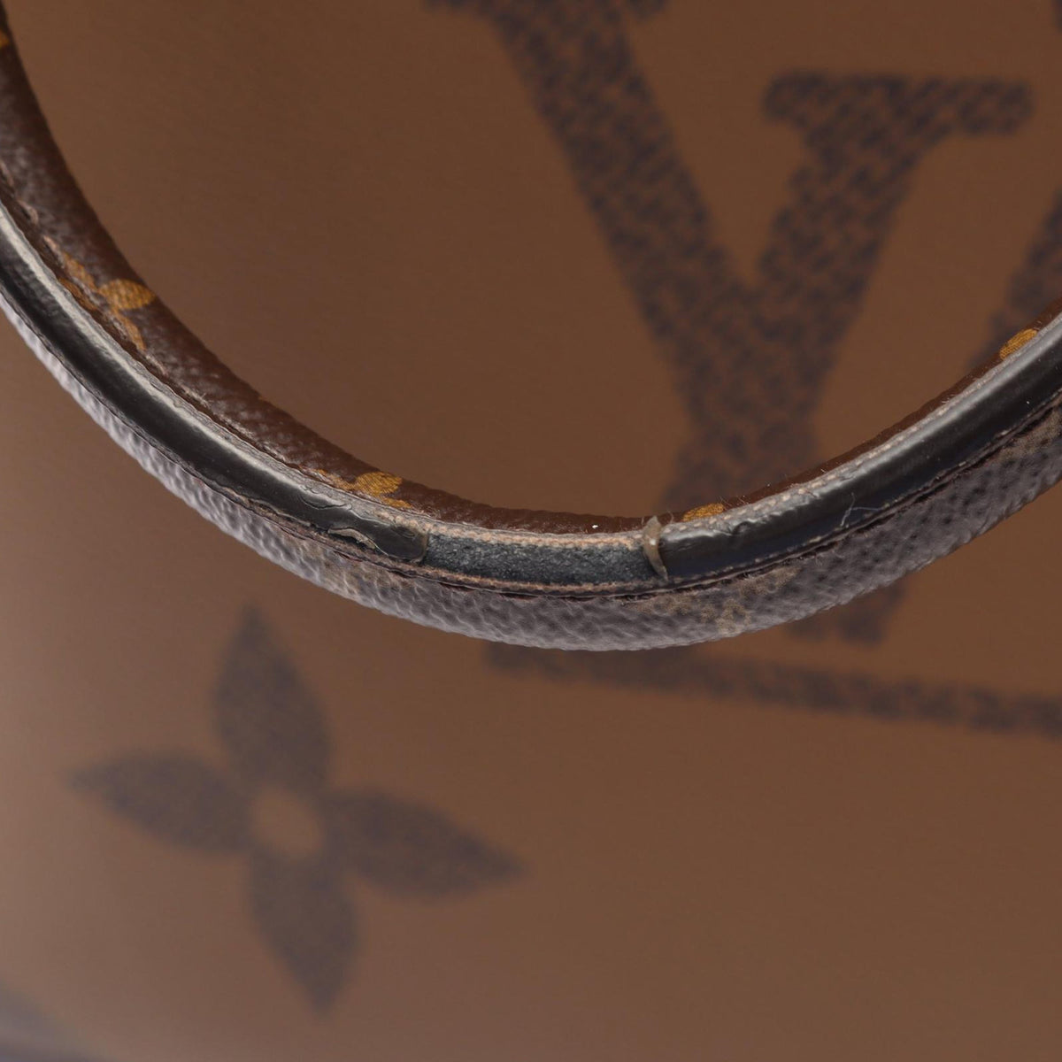 Louis Vuitton Monogram Reverse Giant OnTheGo MM — Brown