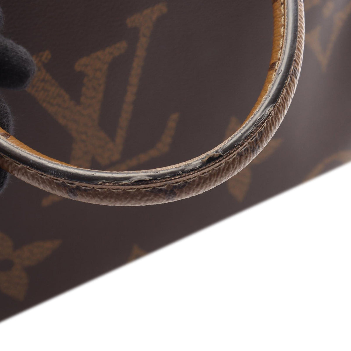 Louis Vuitton Monogram Reverse Giant OnTheGo MM — Brown