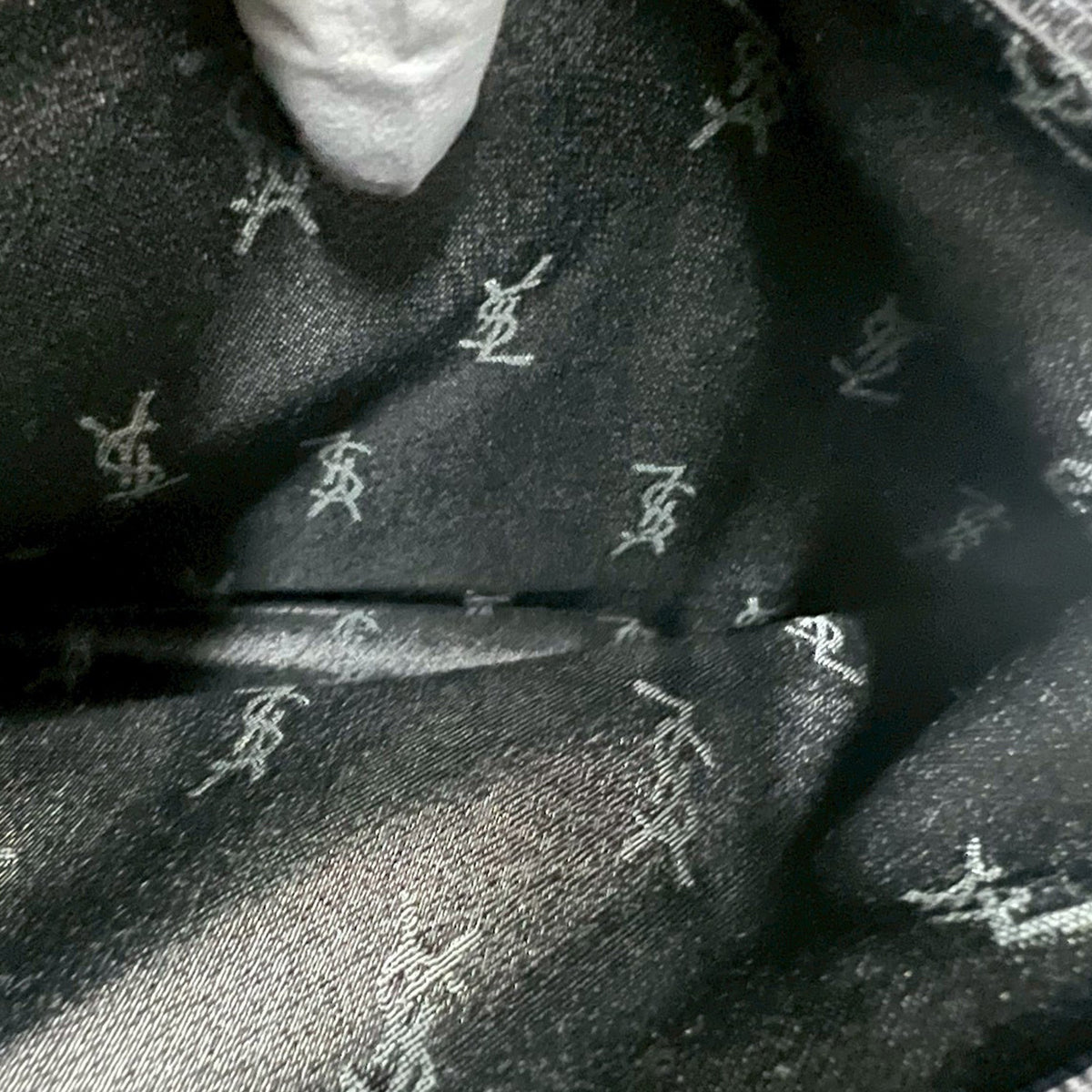 Saint Laurent Leather Handbag