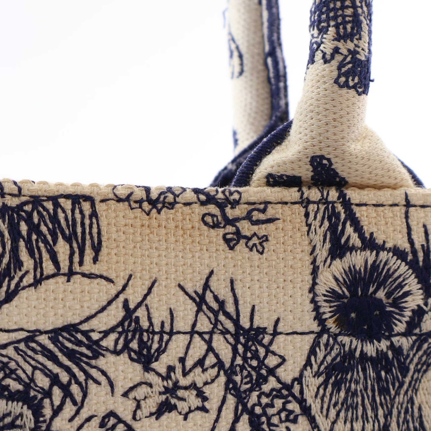 Dior Medium Canvas Embroidered Reverse Dioriviera Toile De Jouy Book Tote