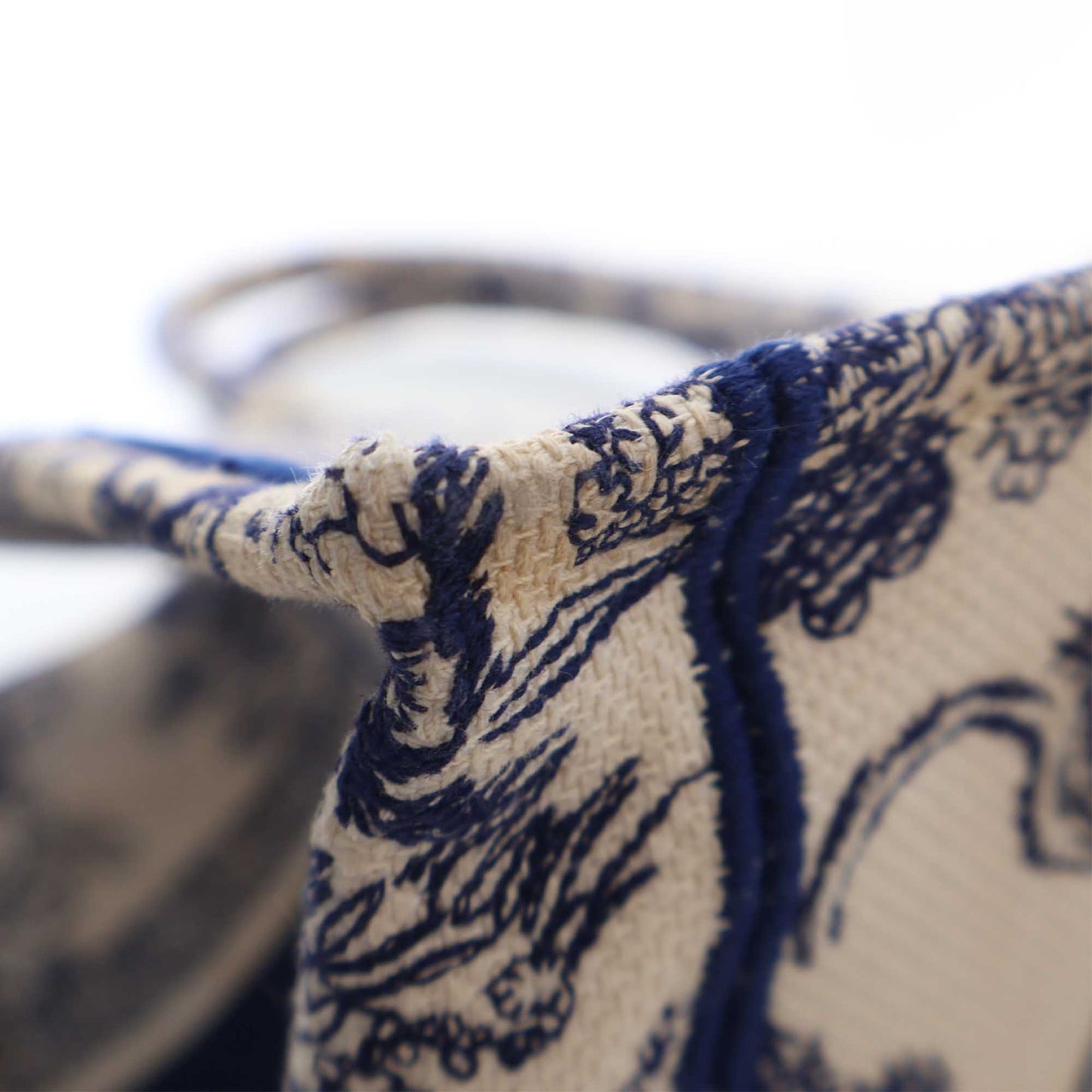 Dior Medium Canvas Embroidered Reverse Dioriviera Toile De Jouy Book Tote