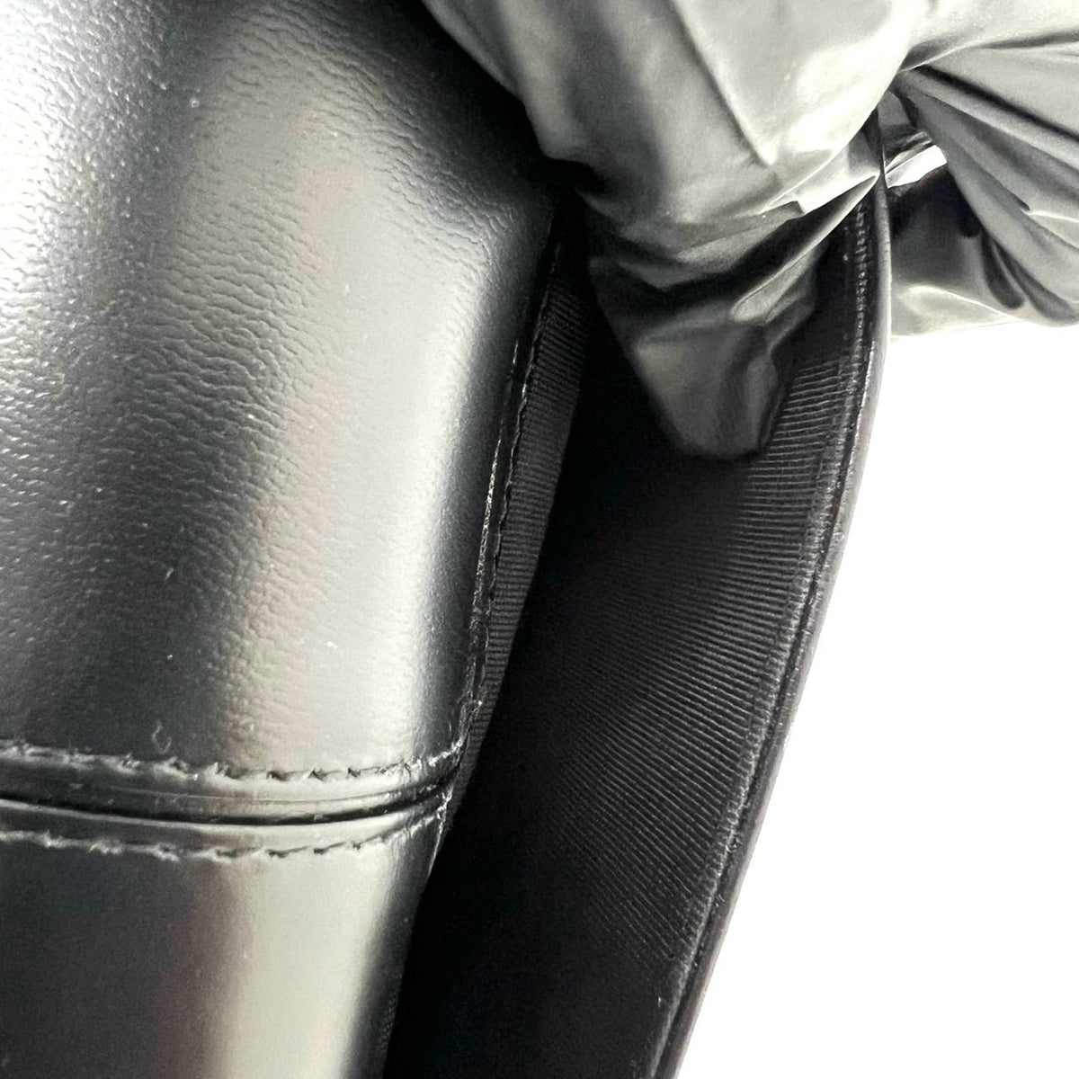 Saint Laurent Leather Handbag
