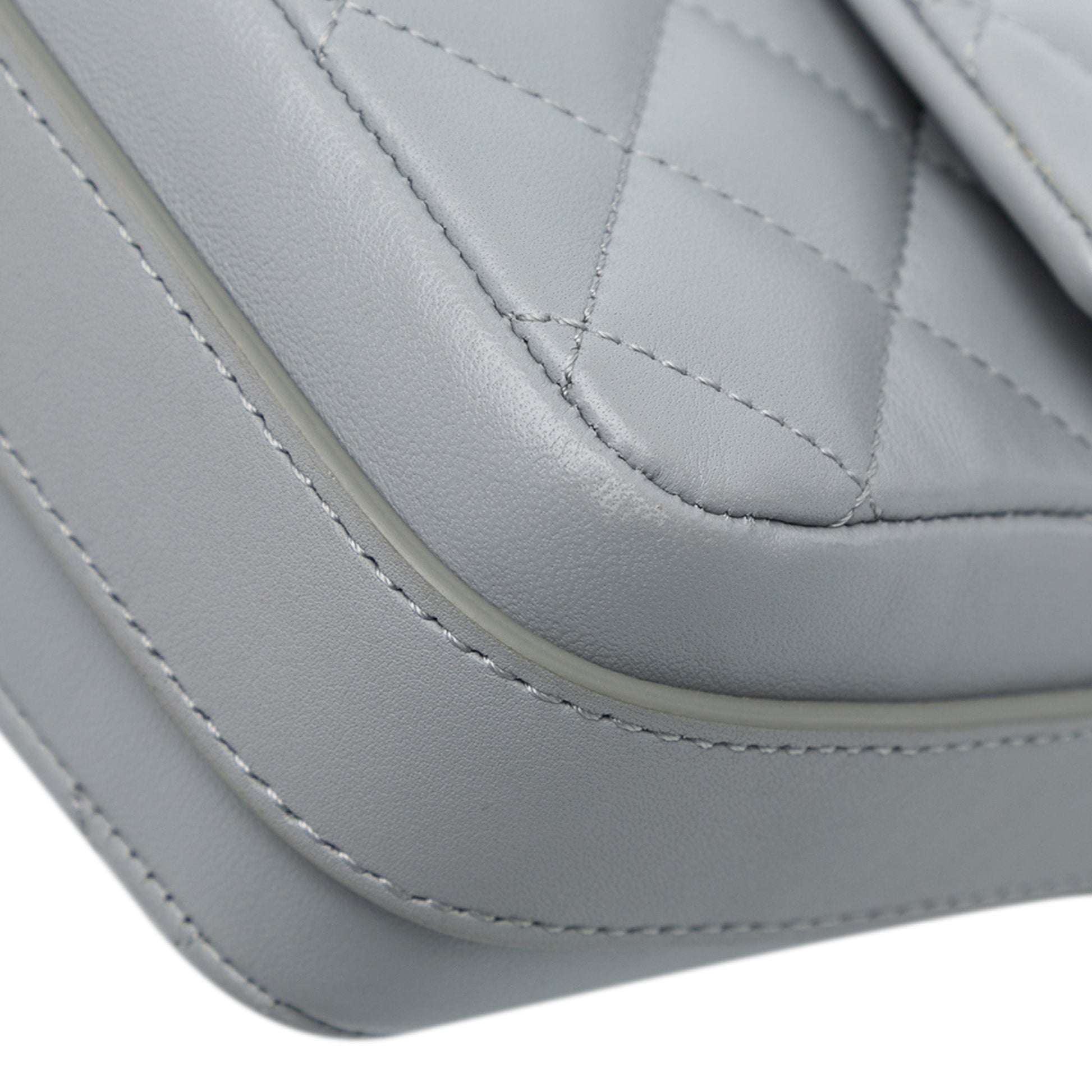 Chanel Quilted Calfskin Bolero de Chanel Flap