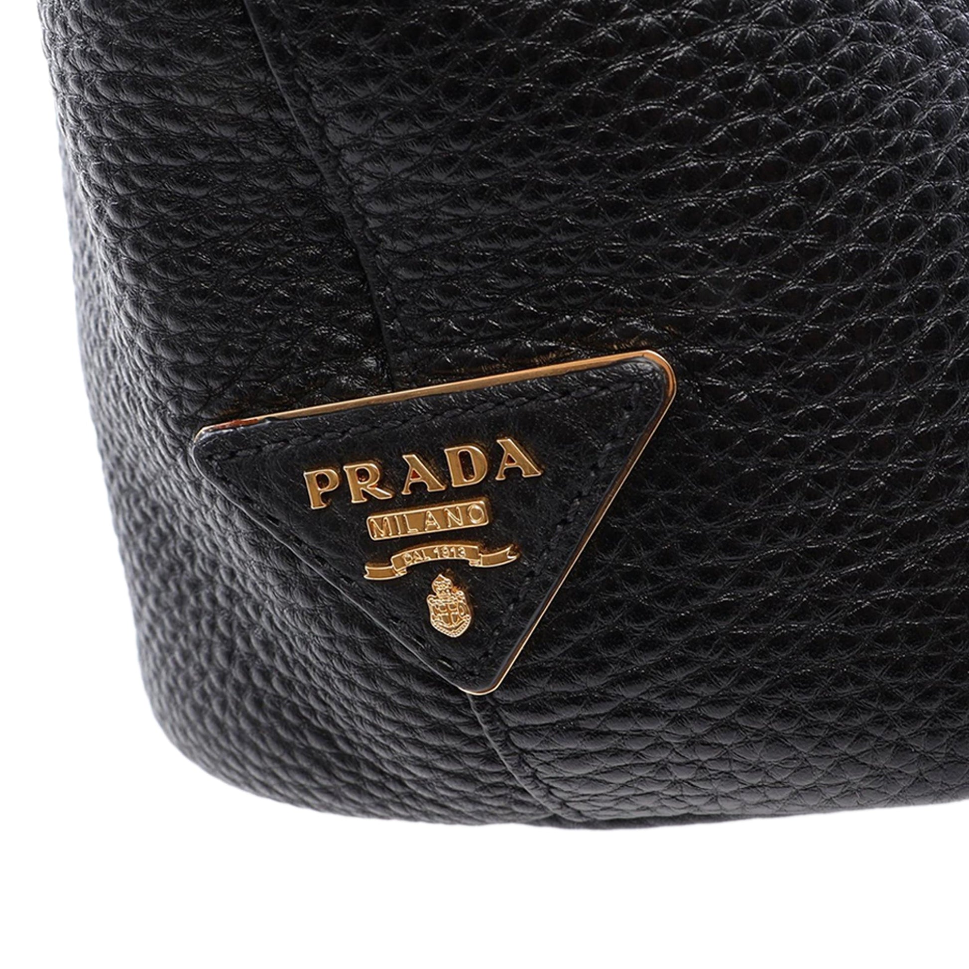 Prada Canapa Logo Vitello Daino Hobo