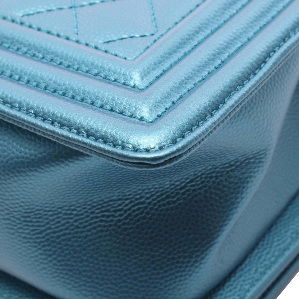 Chanel Quilted Metallic Caviar Boy Flap — Blue