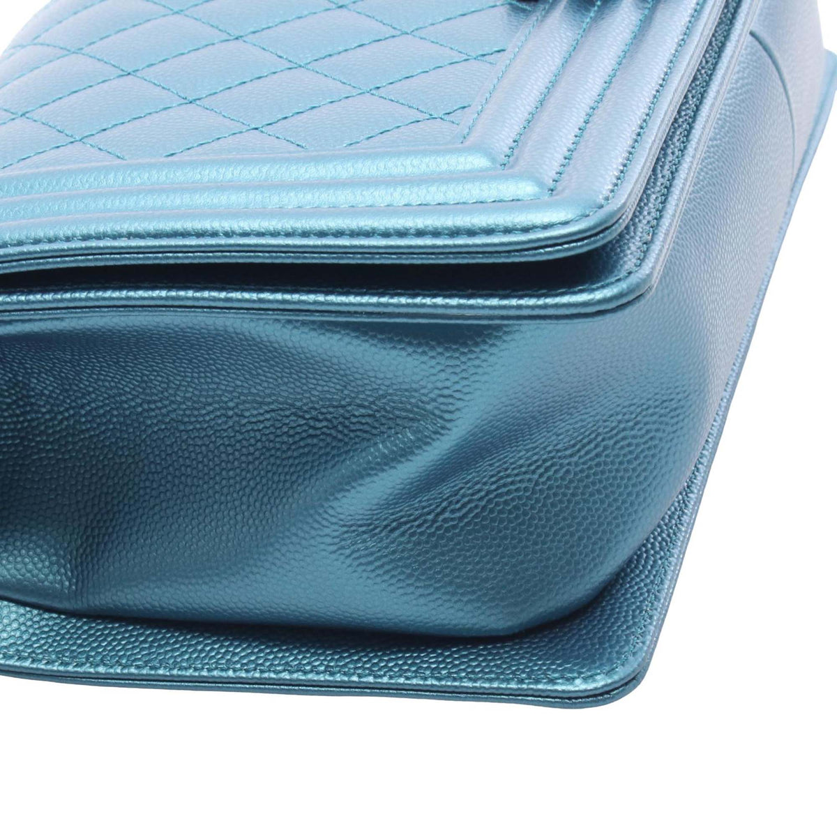 Chanel Quilted Metallic Caviar Boy Flap — Blue