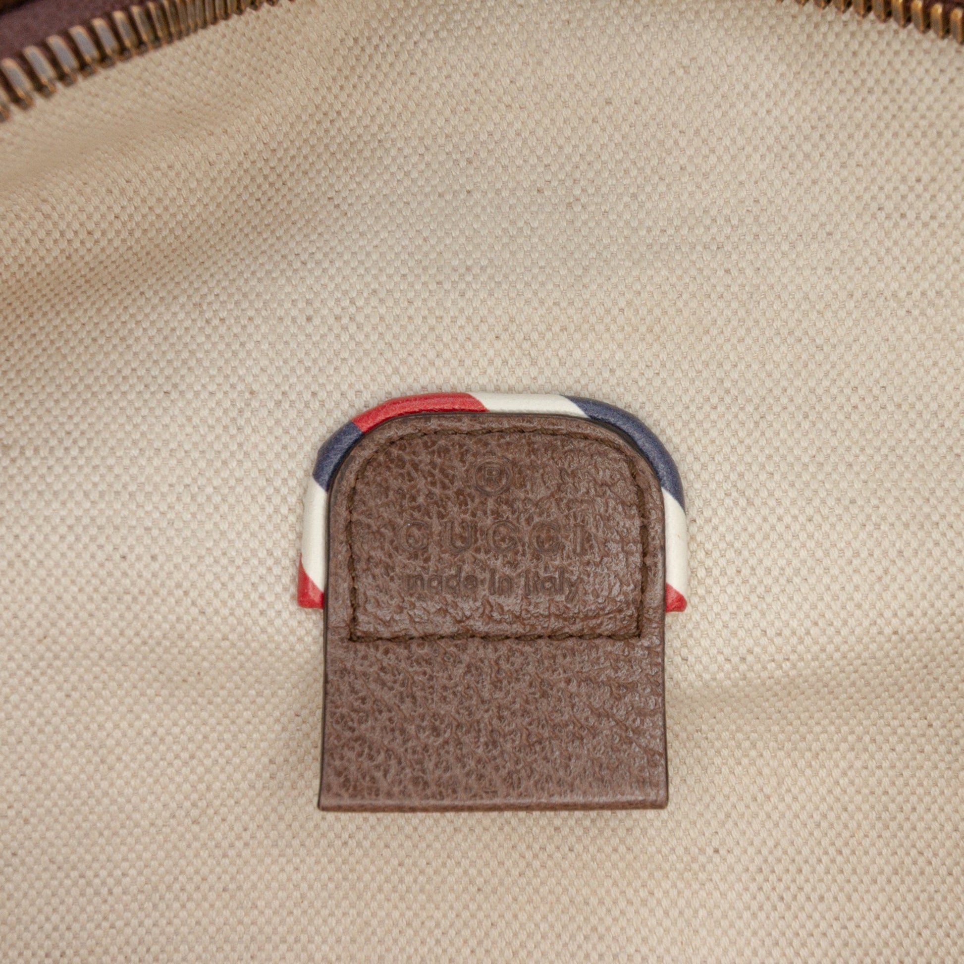 Gucci GG Supreme Courrier Belt Bag