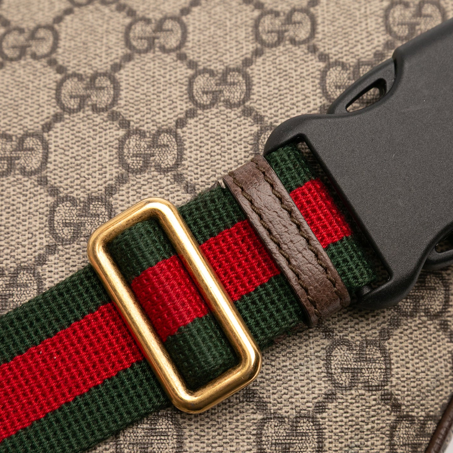 Gucci GG Supreme Courrier Belt Bag