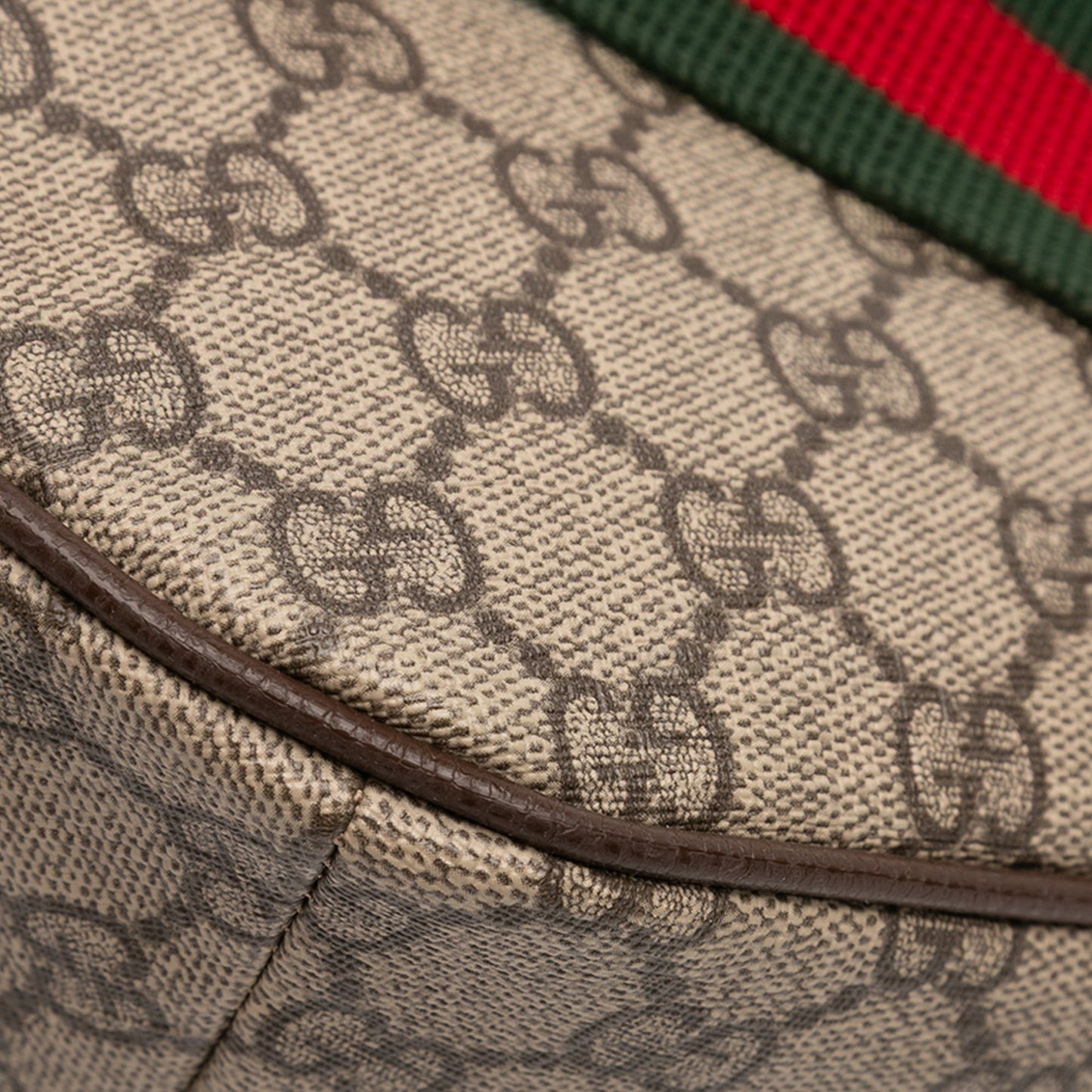 Gucci GG Supreme Courrier Belt Bag