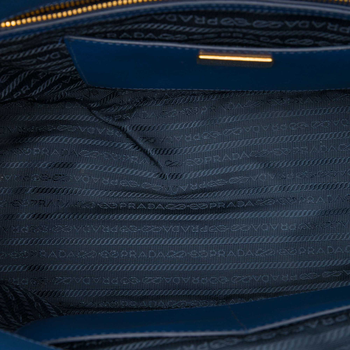 Prada Large Saffiano Lux Galleria Double Zip Tote — Blue