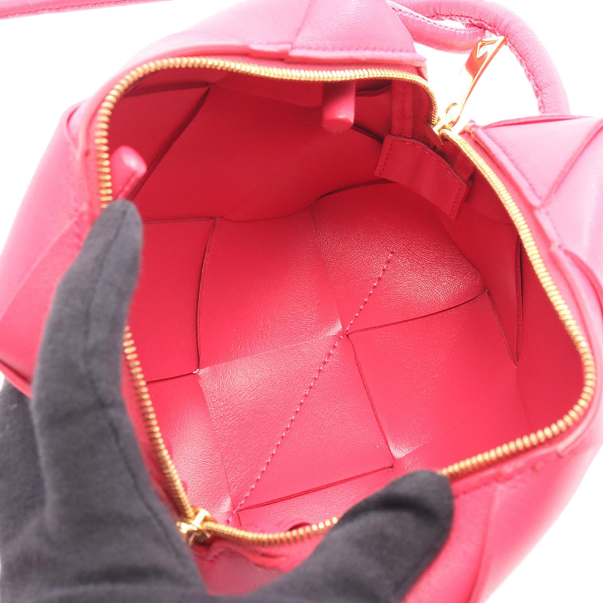 Bottega Veneta Mini Lambskin Intrecciato Cassette Camera Bag