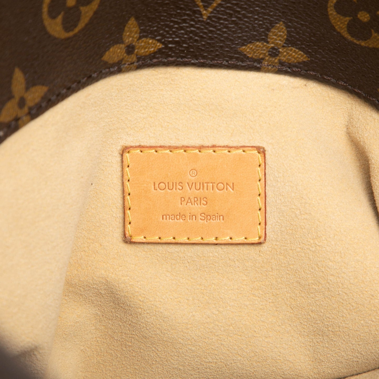 Louis Vuitton Monogram Artsy MM