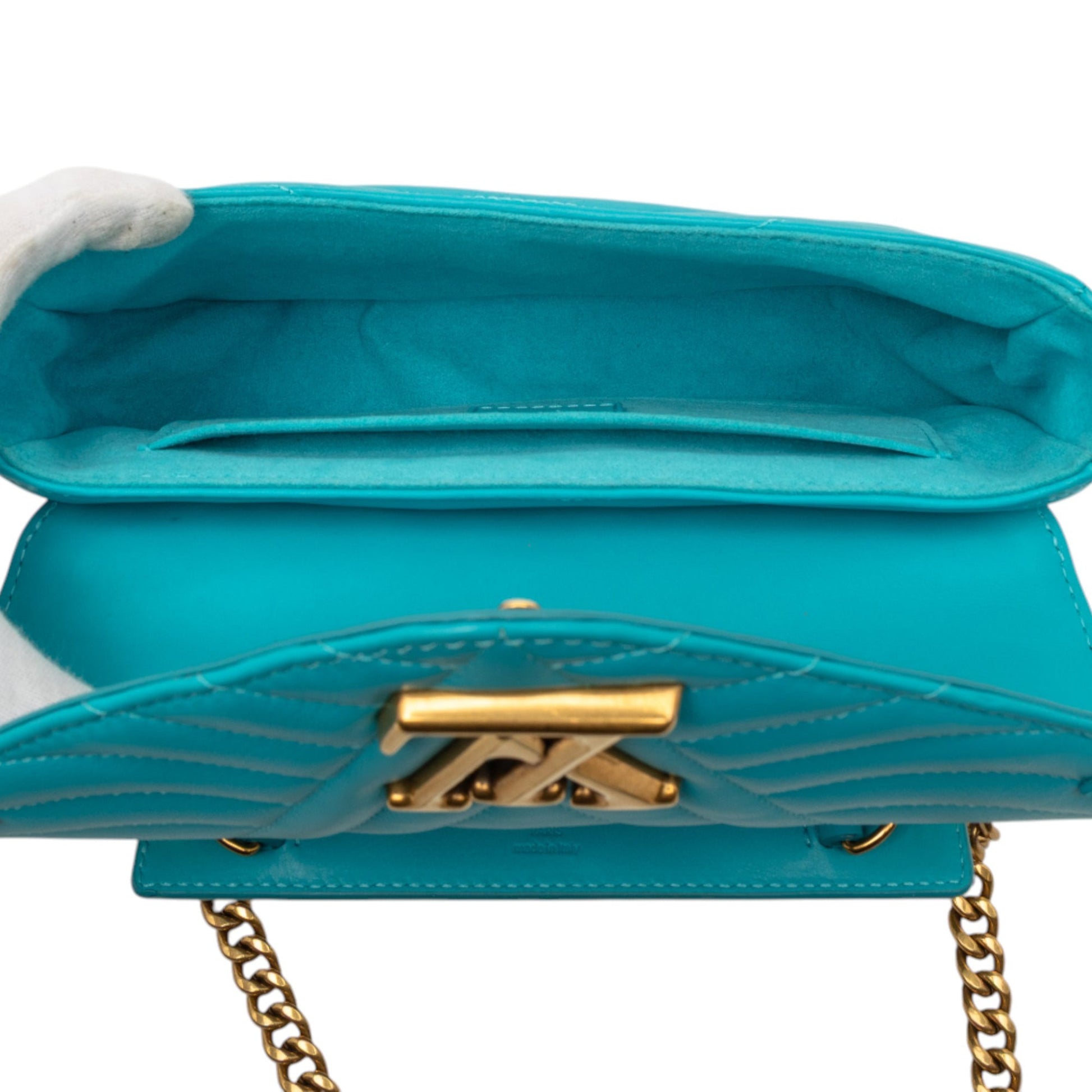 Louis Vuitton New Wave Chain Bag MM