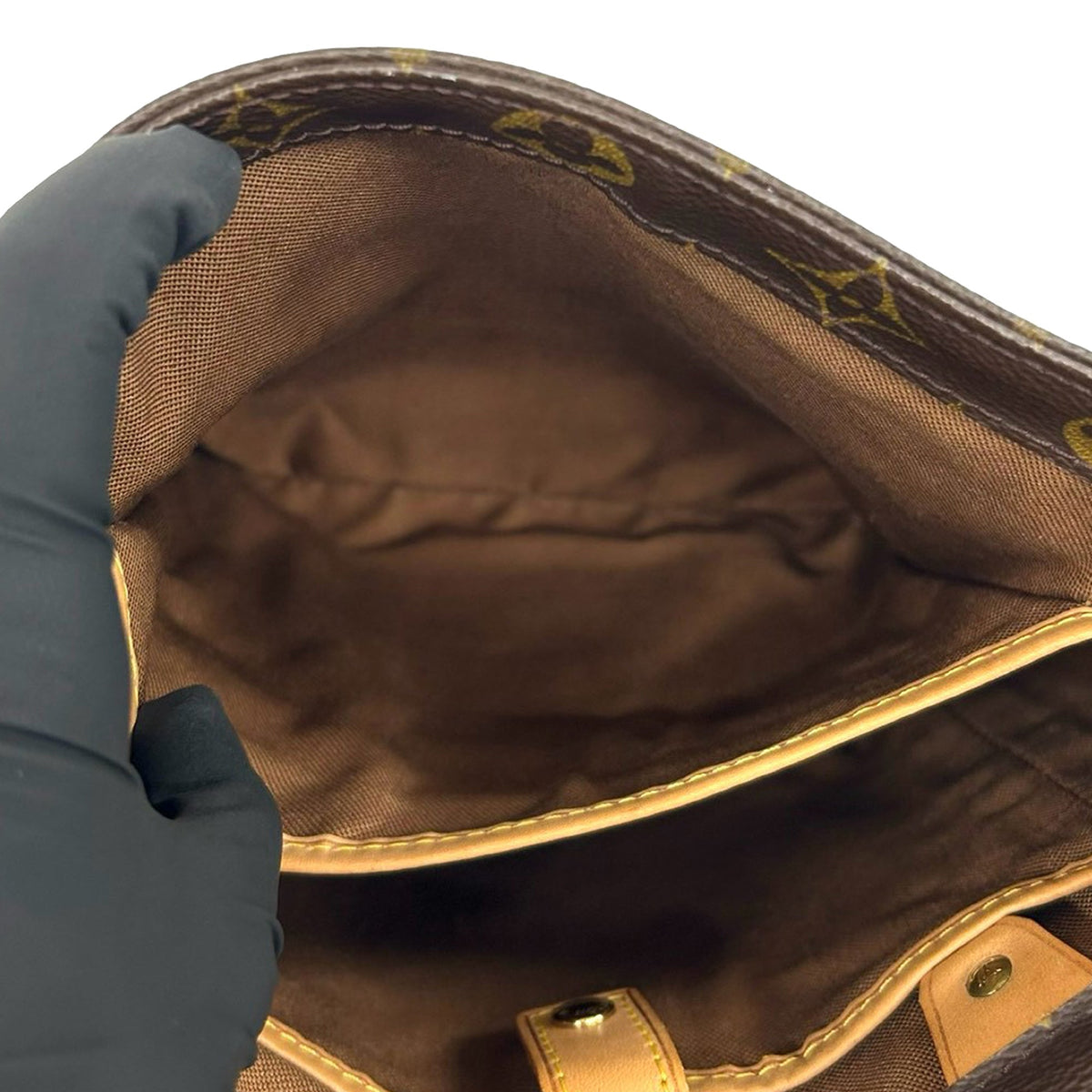 Louis Vuitton Monogram Vavin PM