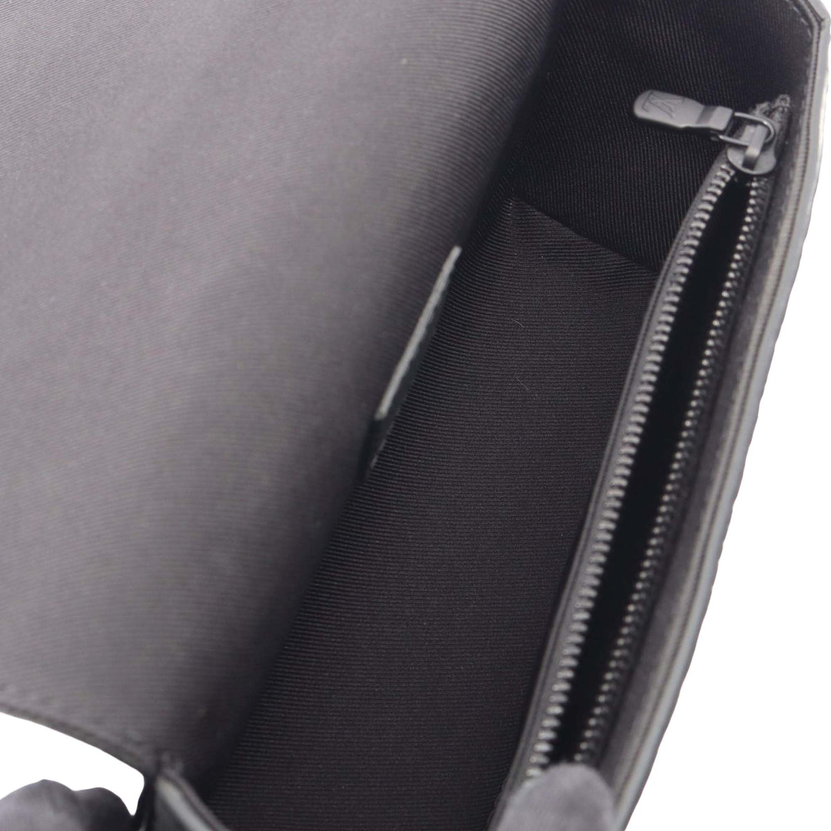 Louis Vuitton Monogram Taurillon Steamer Wearable Wallet